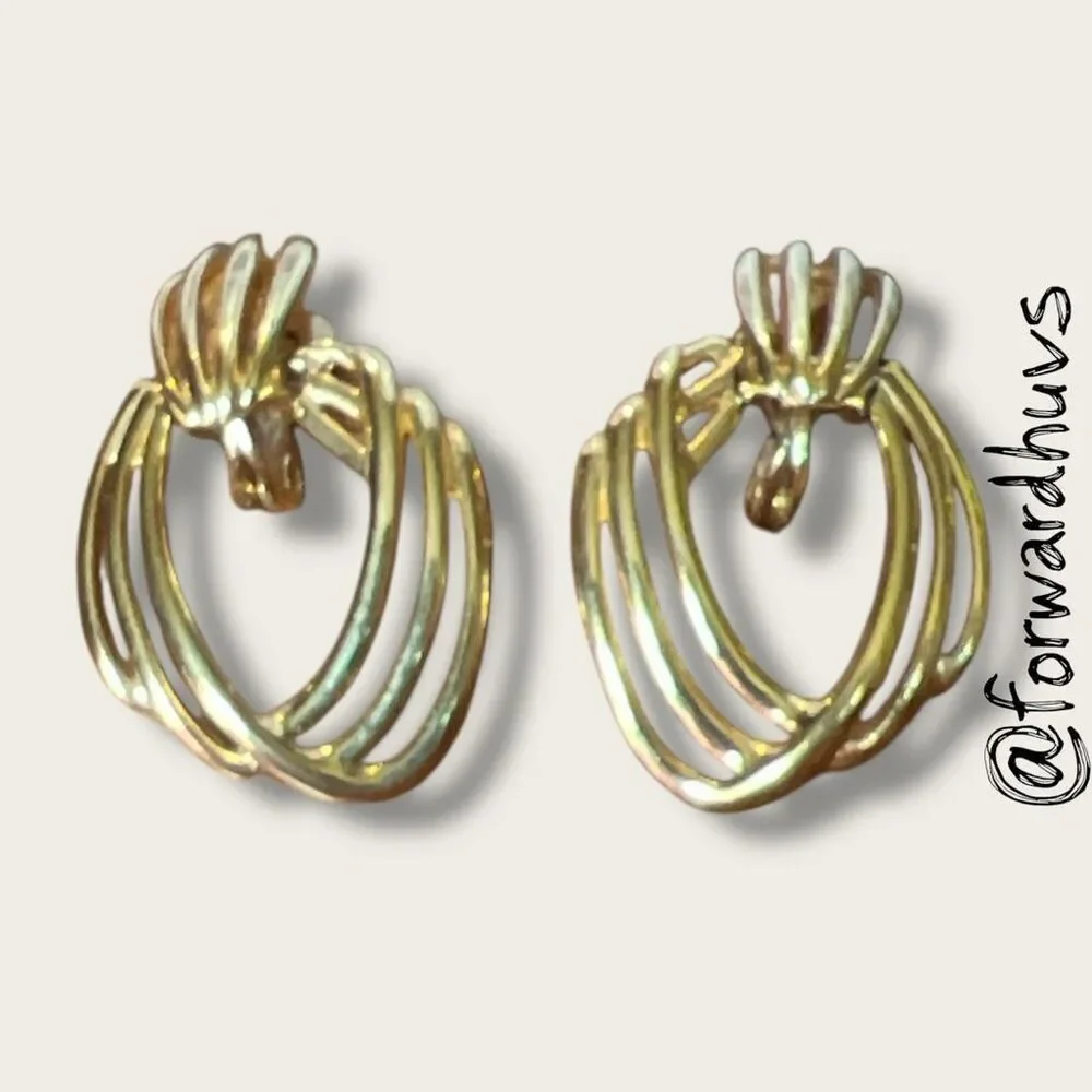 Gold-Tone Clip-On Earrings – Elegant and Classic